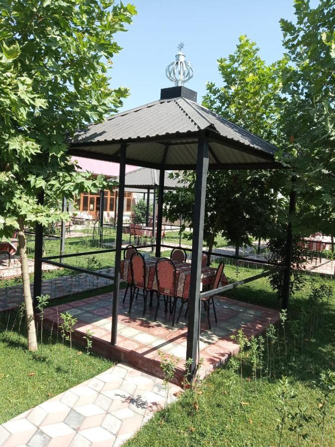 Seki Qonaq Evi Motel Buitenkant foto