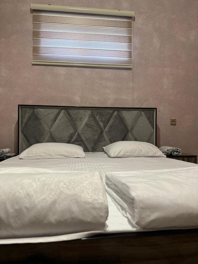 Seki Qonaq Evi Motel Buitenkant foto