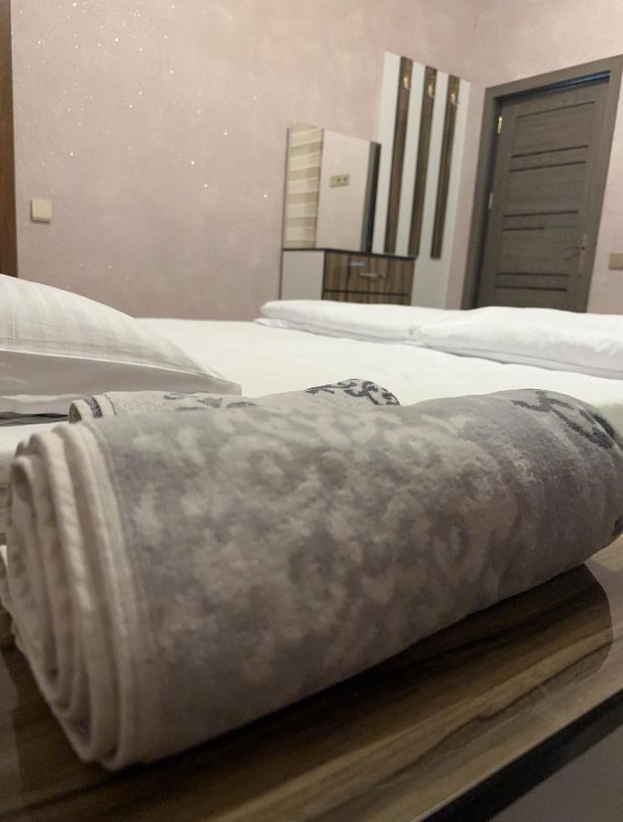 Seki Qonaq Evi Motel Buitenkant foto