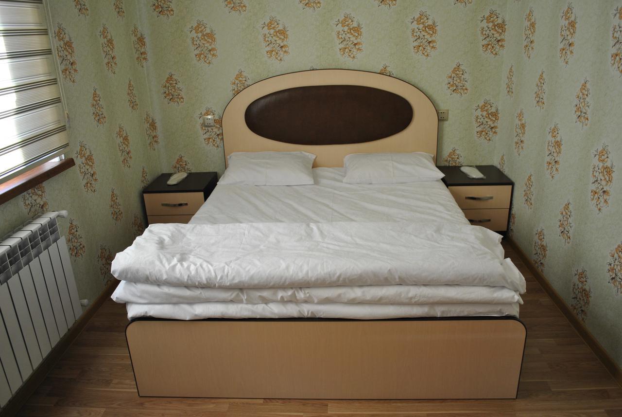 Seki Qonaq Evi Motel Buitenkant foto