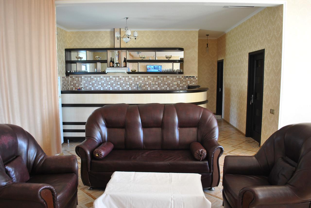 Seki Qonaq Evi Motel Buitenkant foto