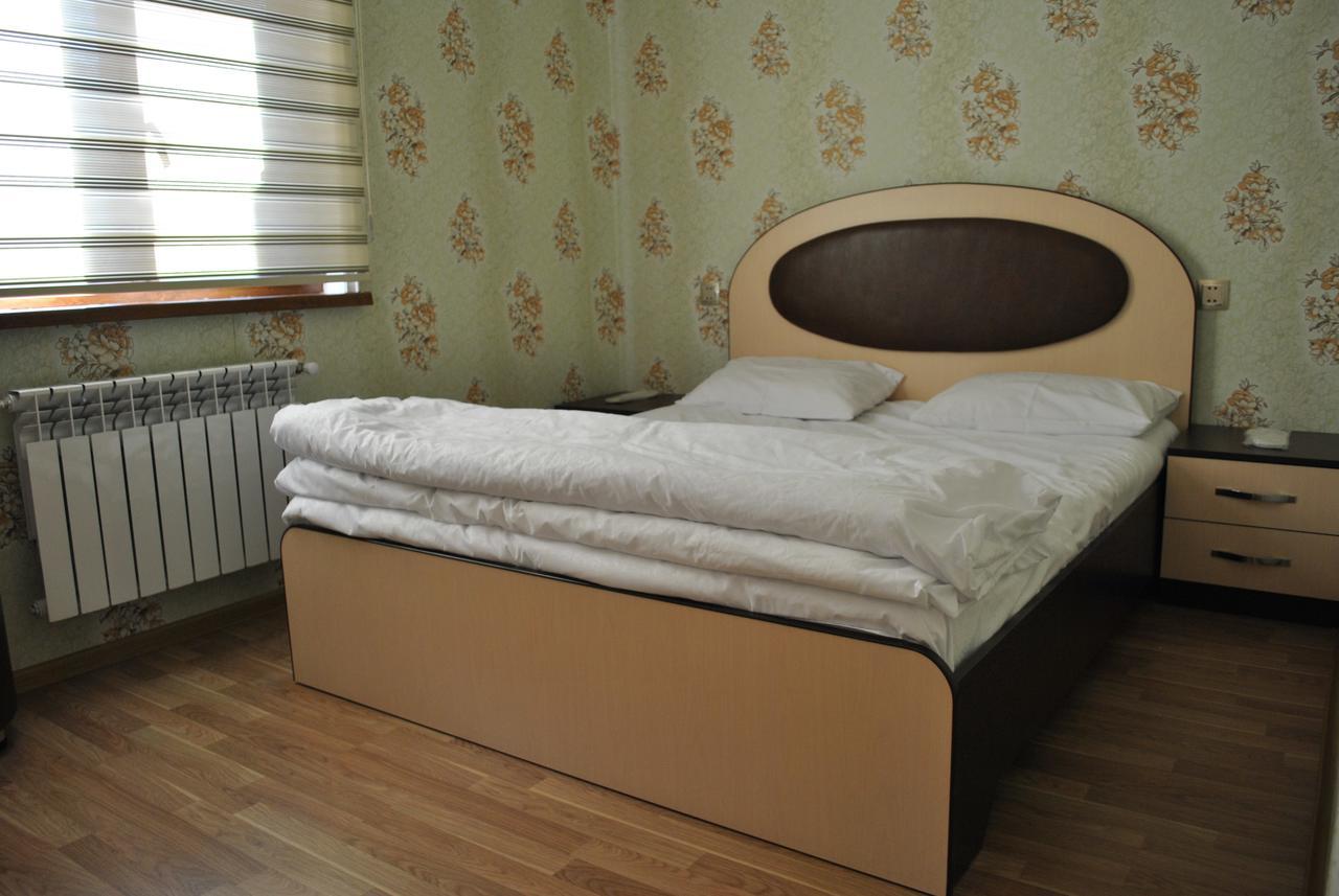 Seki Qonaq Evi Motel Buitenkant foto