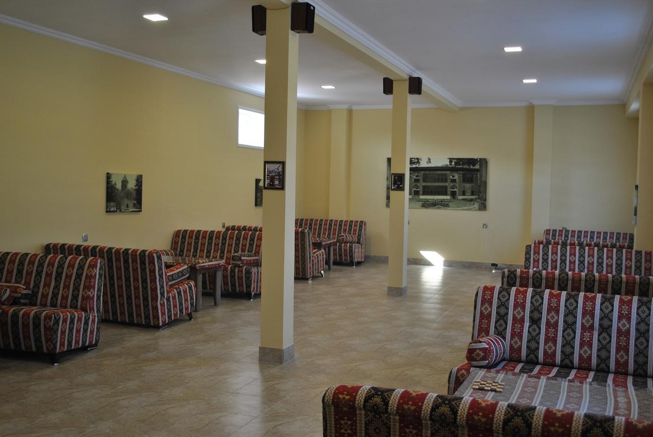 Seki Qonaq Evi Motel Buitenkant foto